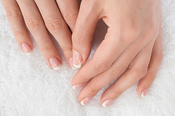 フィルインによる爪のケア